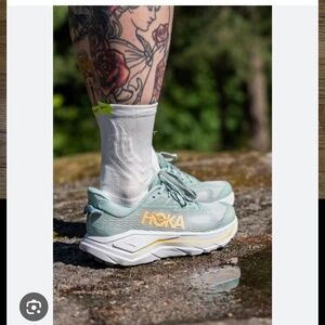 HOKA ONE -CHALLENGER 8 Trail Running Shoes | color Jade/Cosmic Grey - size 8.5